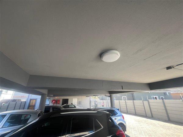1 Bedroom Property for Sale in Richmond Estate Western Cape